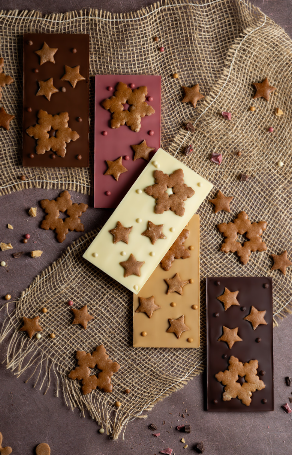 Czekolady z piernikowymi śnieżynkami i gwiazdkami 