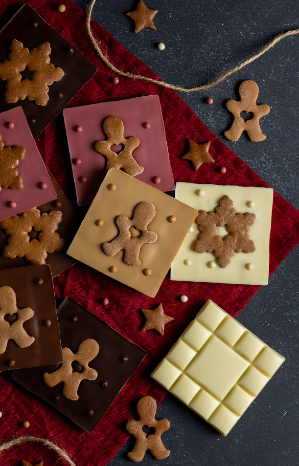 Miniczekolady z piernikowymi ludkami i śnieżynkami 